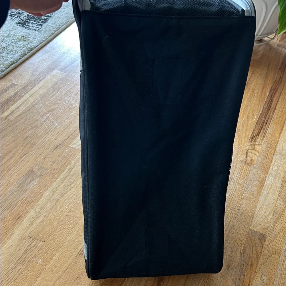 Small pet carrier